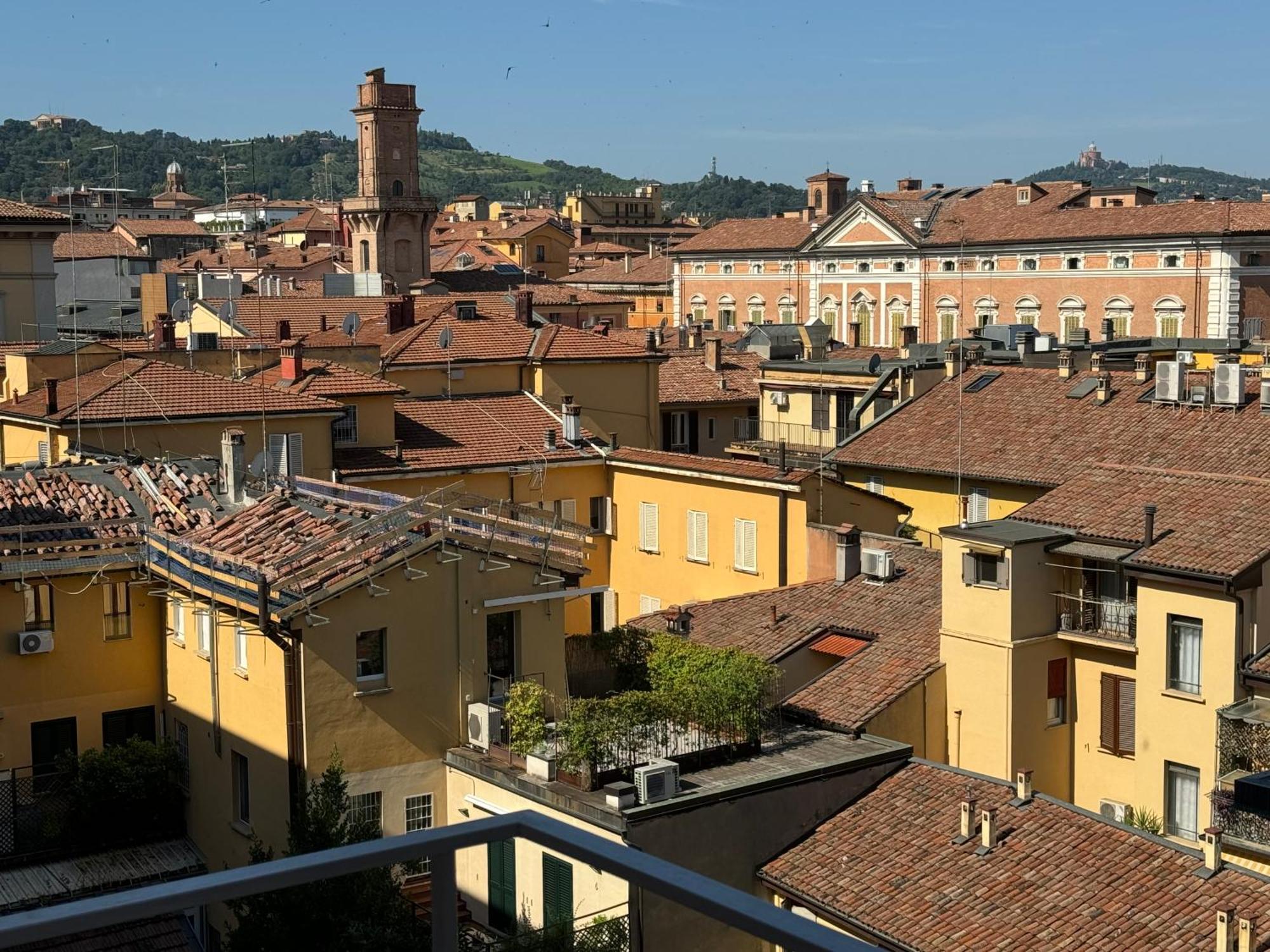 Nicholas B&B City Center- Apartment Bologna Esterno foto